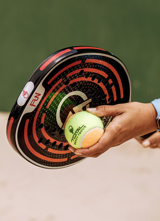 Kit Raquete Beach Tennis Total Fun + 3 Bolas + 3 Overgrips + 1 Fita + Capa - Total Beach Tennis